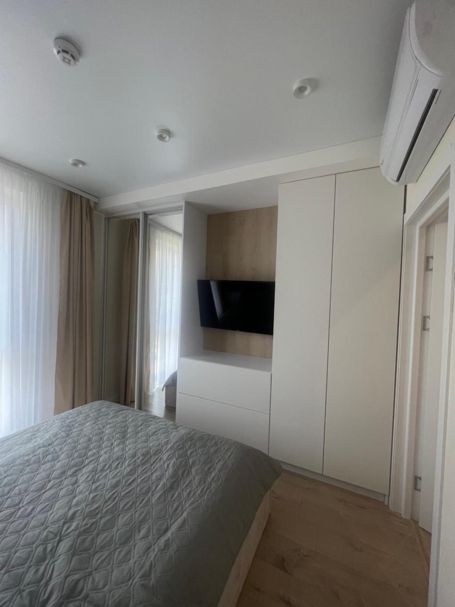 Жк «Сонячний Квартал» Apartment Solochin Exterior photo